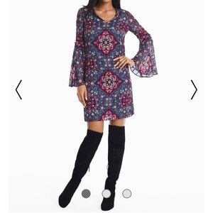 🌸2/$25 White House Black Market China Blue Medallion Shift Dress Bell Sleeves